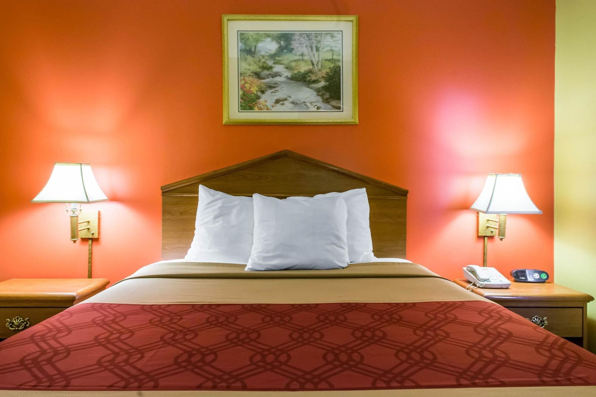 Econo Lodge Louisville Airport Екстериор снимка