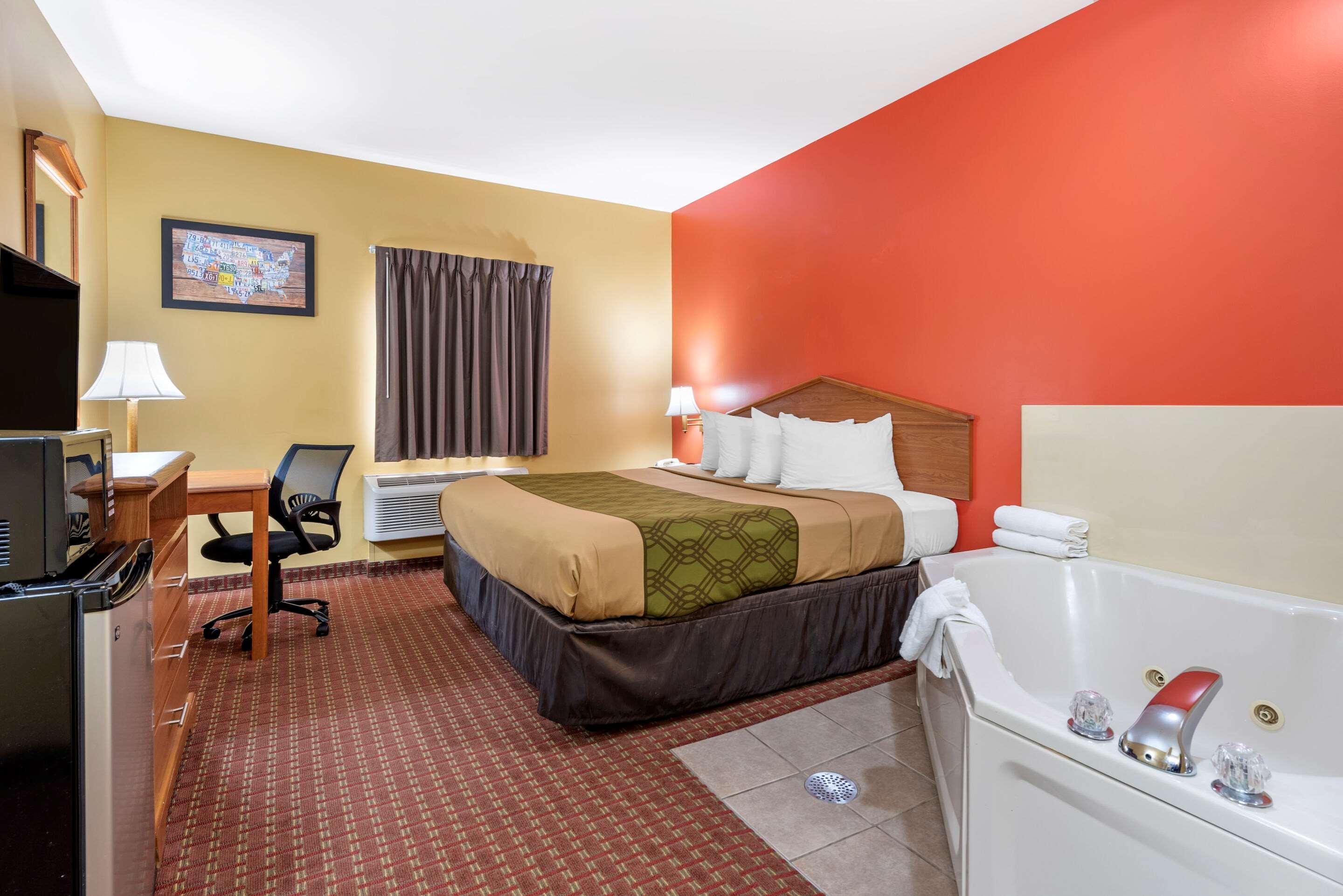 Econo Lodge Louisville Airport Екстериор снимка