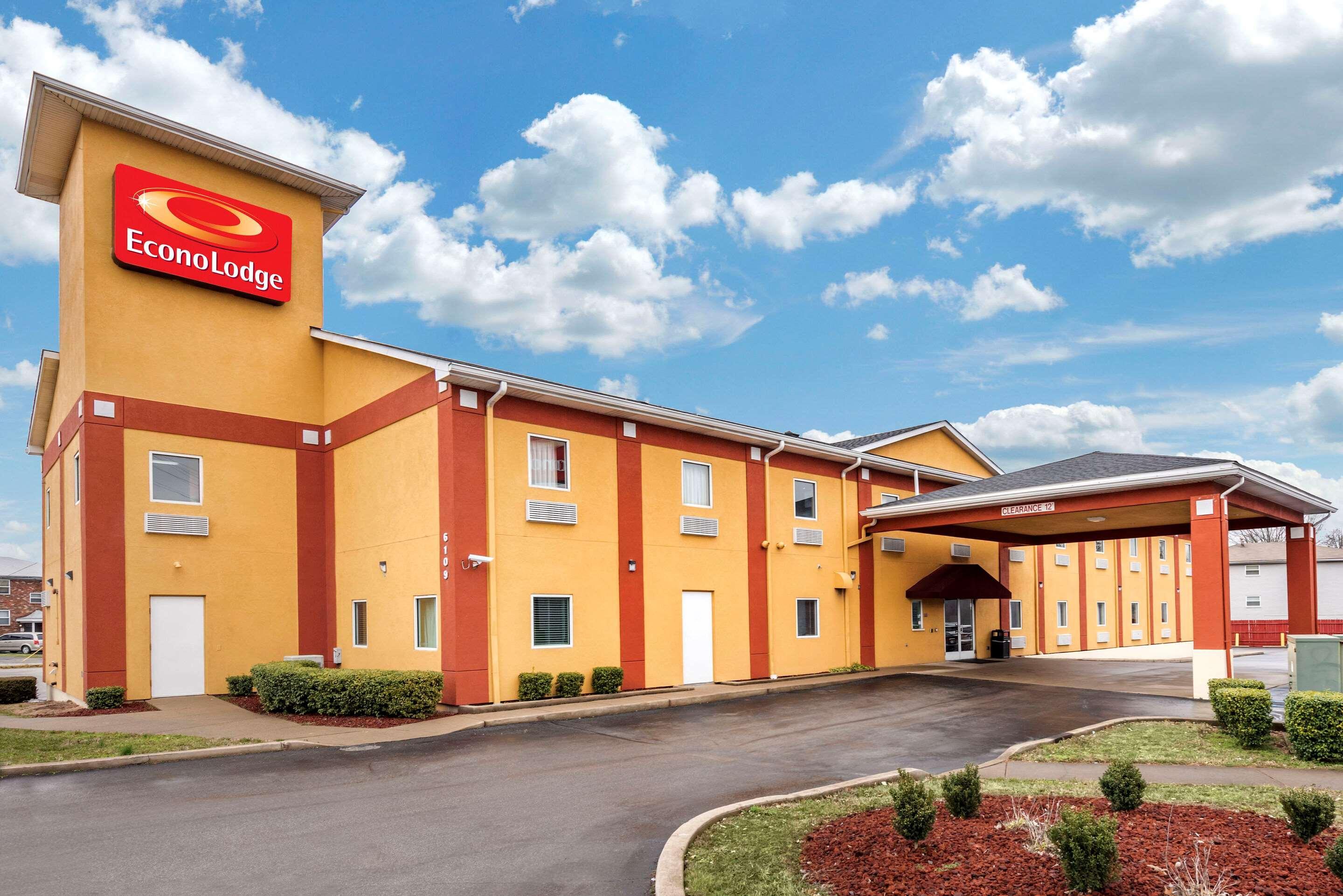 Econo Lodge Louisville Airport Екстериор снимка