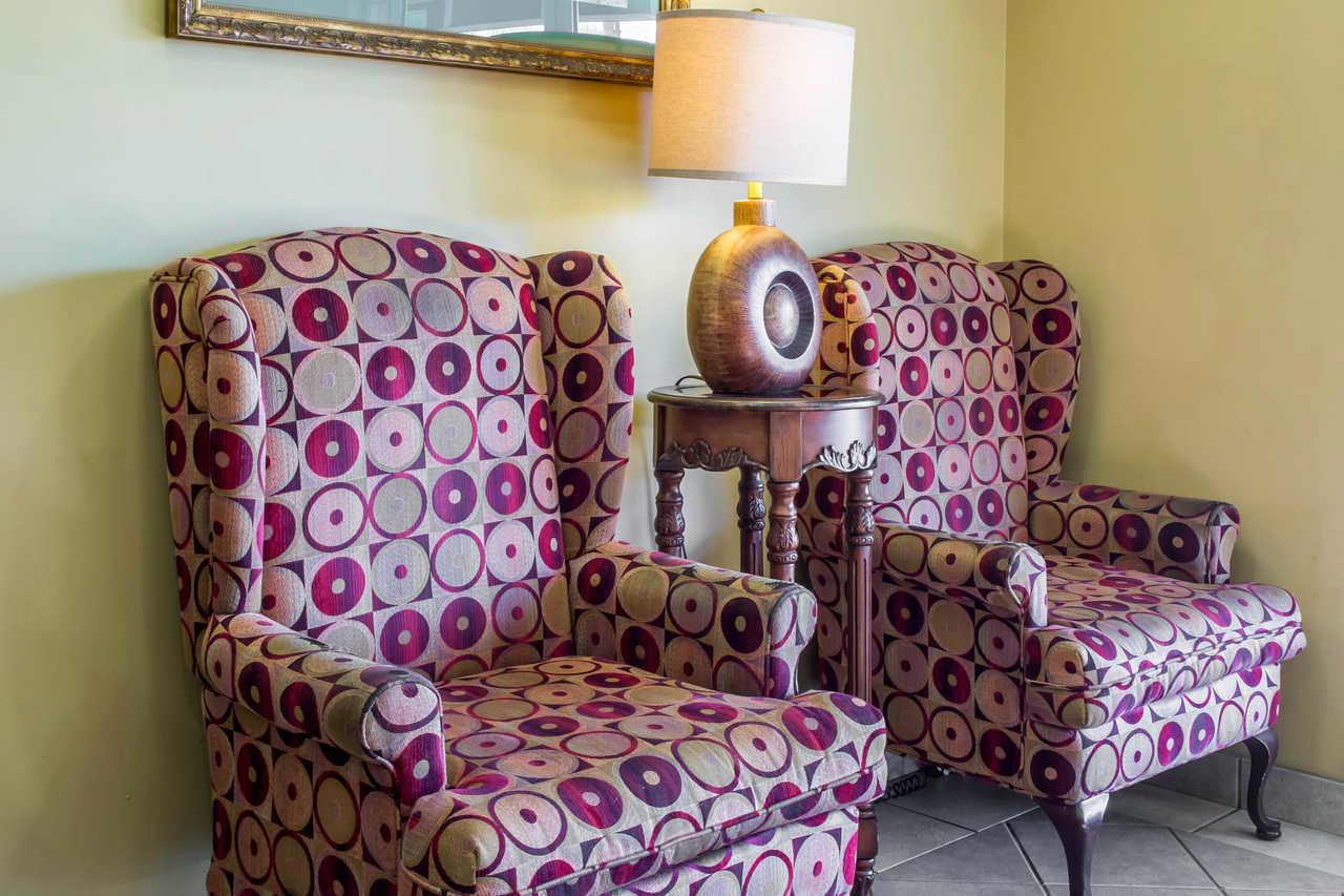 Econo Lodge Louisville Airport Екстериор снимка